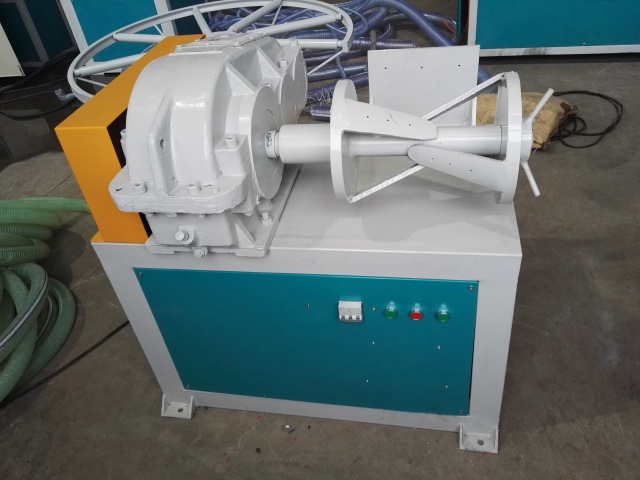 Máquina de separação de fio de aço (reciclagem)